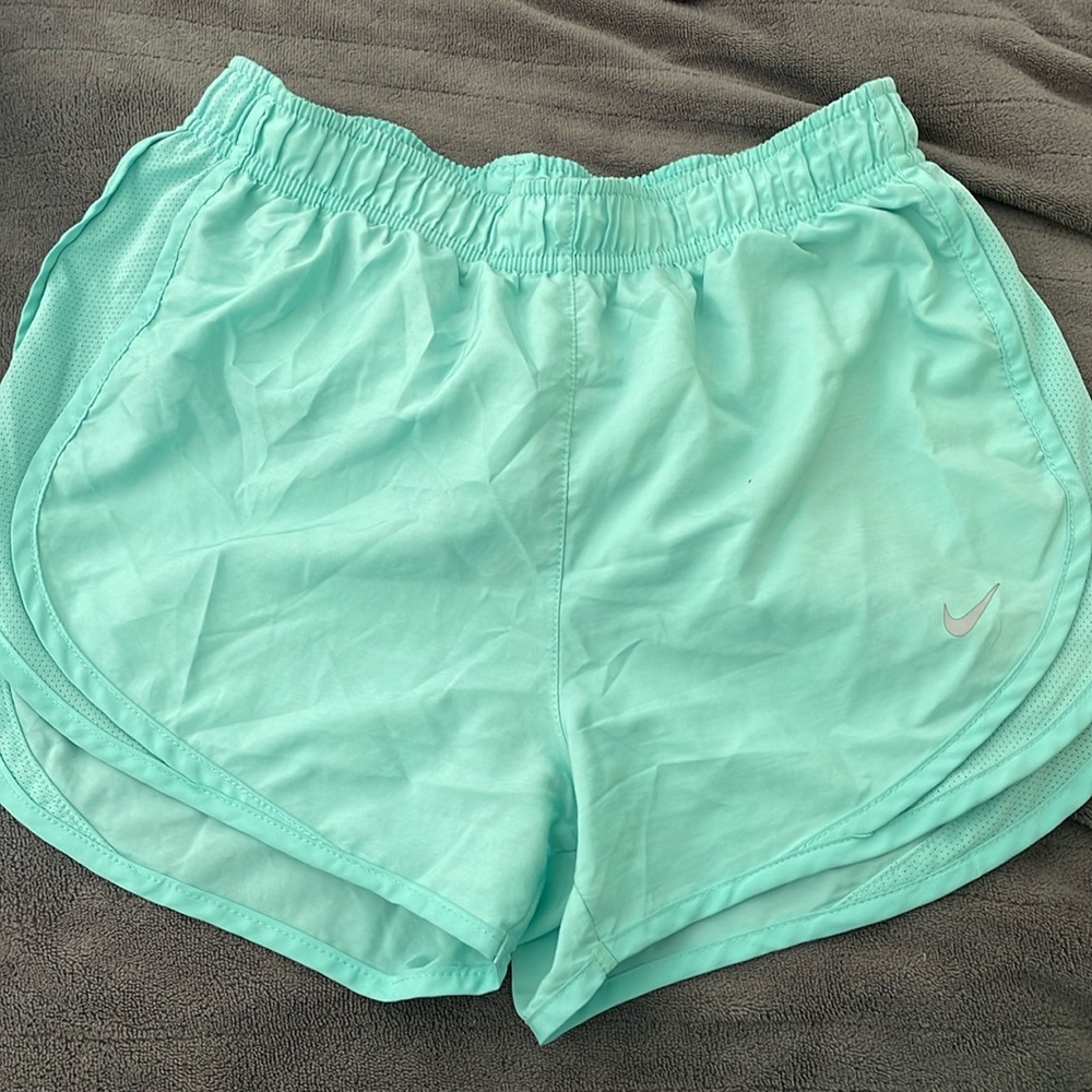 Nike womens size small dryfit running shorts mint green